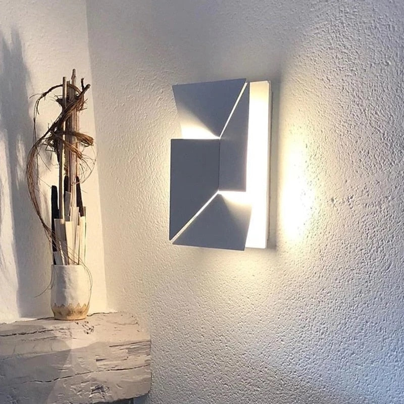 3D Wall Lamp with Spatial Effect