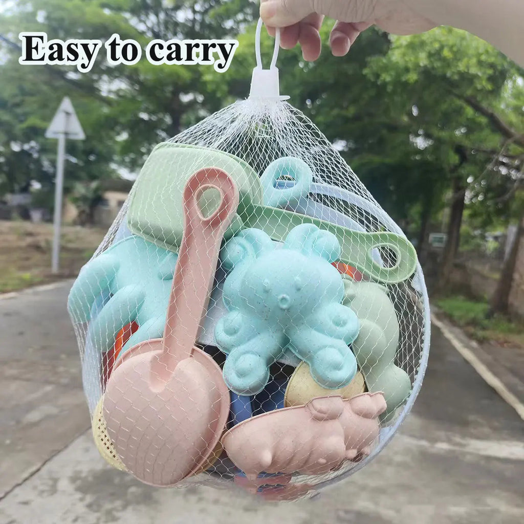 PlayaFun Sand play set | Foldable bucket & accessories | Colorful & child-friendly | For beach & garden