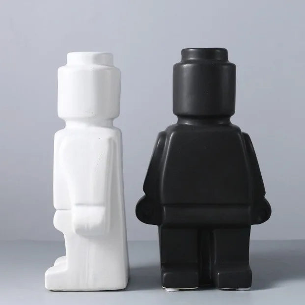 Innovative Robot Vase - Unique Eye-Catcher for Home Decoration