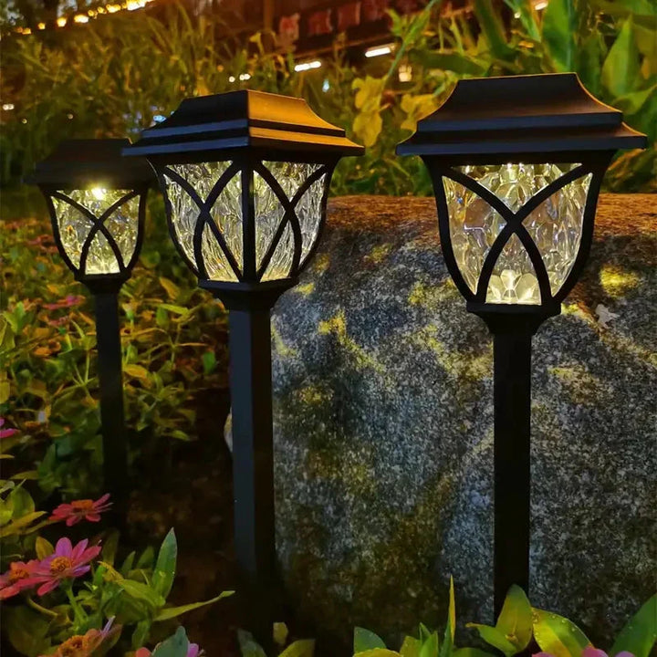 Solar Garden Lighting with Natural Charm – Elegant Lamps for Outdoor Use
