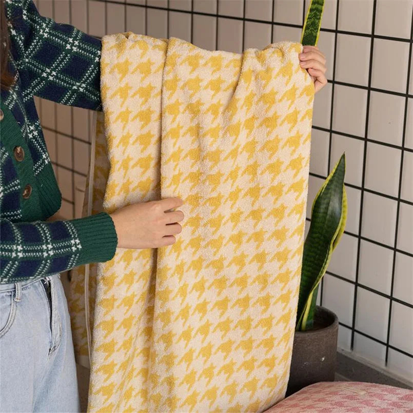 HoundLuxe Vintage Houndstooth Cotton Face Cloth
