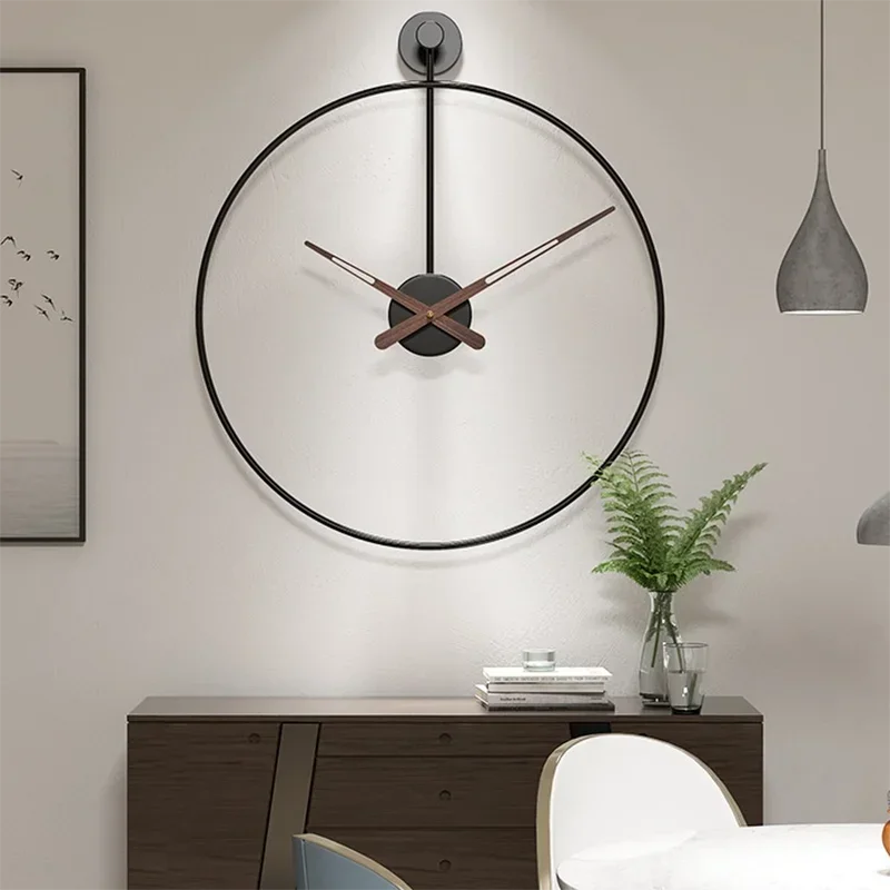 Effortless Modern Wall Clocks