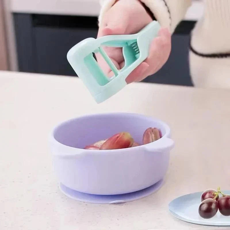 Safe Cutting of Fruits and Vegetables for the Little Ones