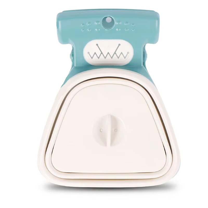 LuxuraClean Handsfree Cleanup Assistant | Effortless and efficient cleaning during every walk