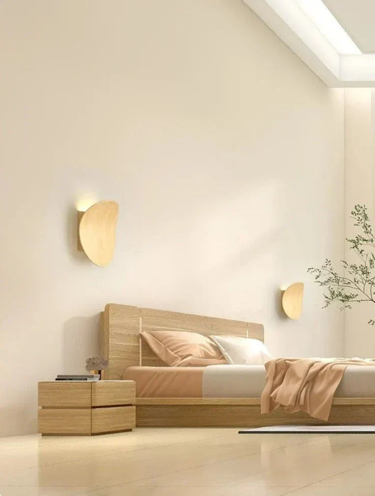 Wooden Wall Lamp - Harmonious Accent
