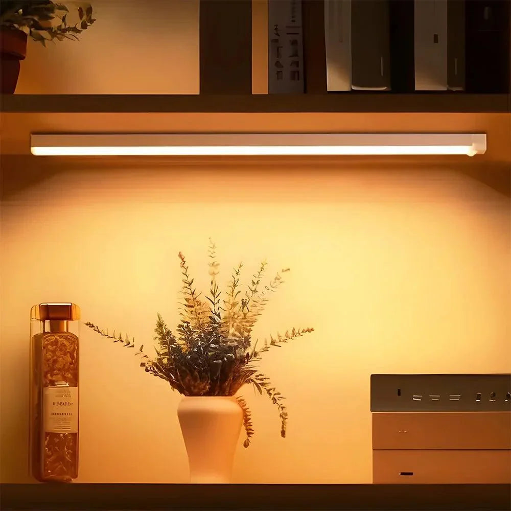 Wireless LED Lamp with Motion Sensor – Charging Type-C, Perfect for Cabinets and Stairs