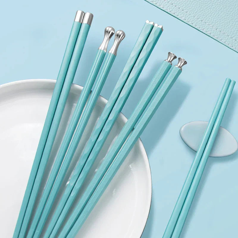 DineLux – Luxurious Chopstick Set with Refined Designs (5 Pairs)