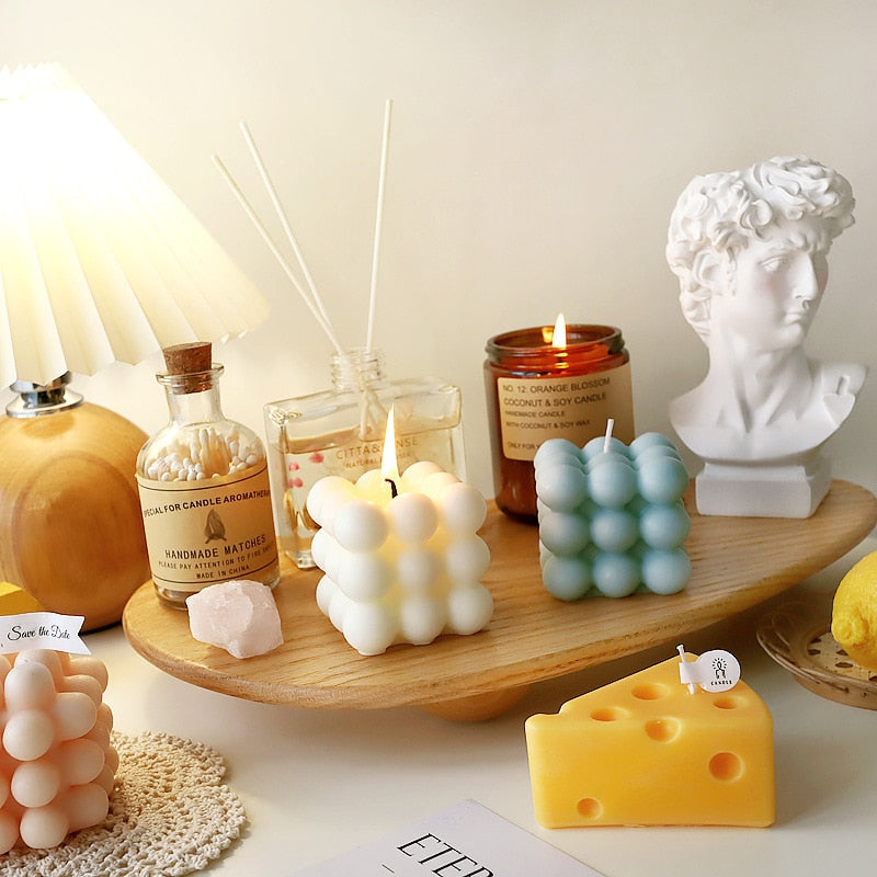 Elegant BubbleGlow Candle Create a Cozy Atmosphere at Home