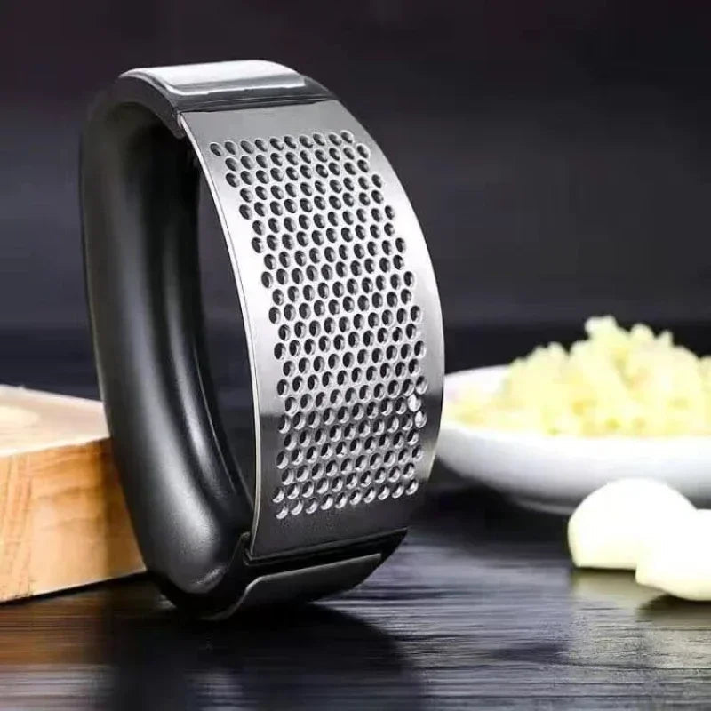 Steel strength of garlic pressing in your kitchen!