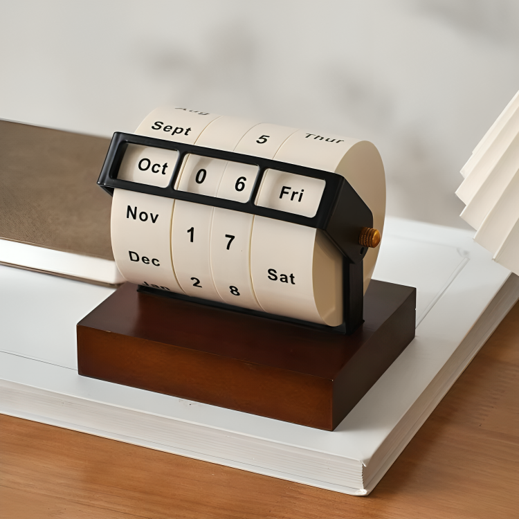 Vintage Wooden Perpetual Flip Calendar – Reusable Rotary Countdown Desk Display