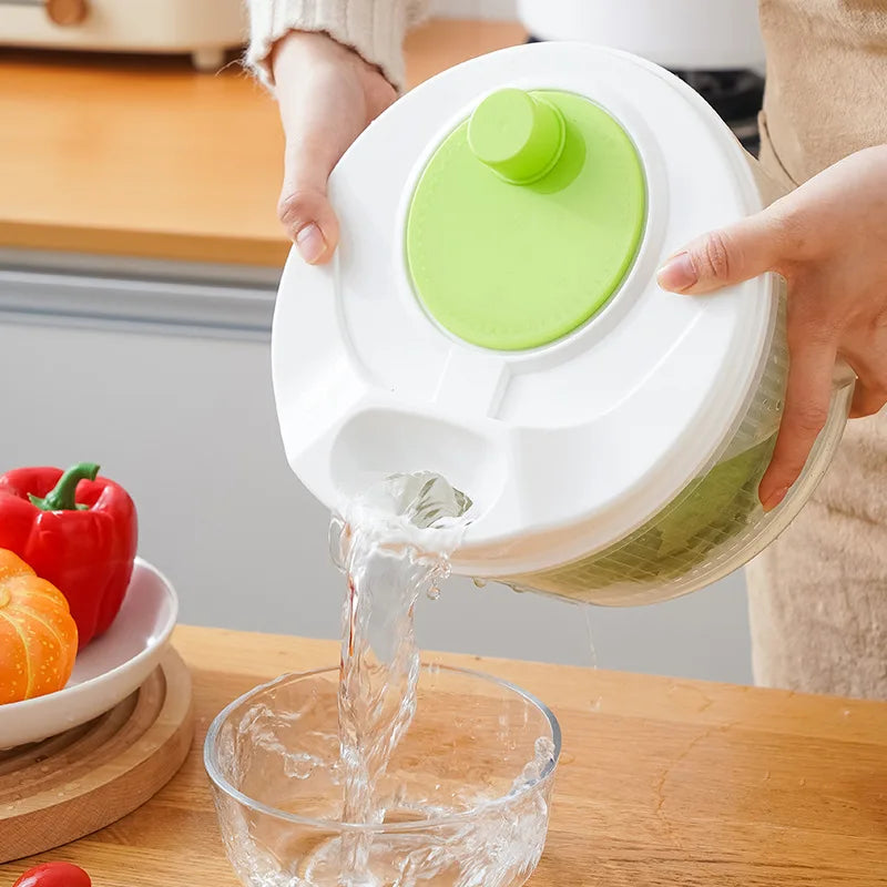 Clever tool for washing and scrubbing daily