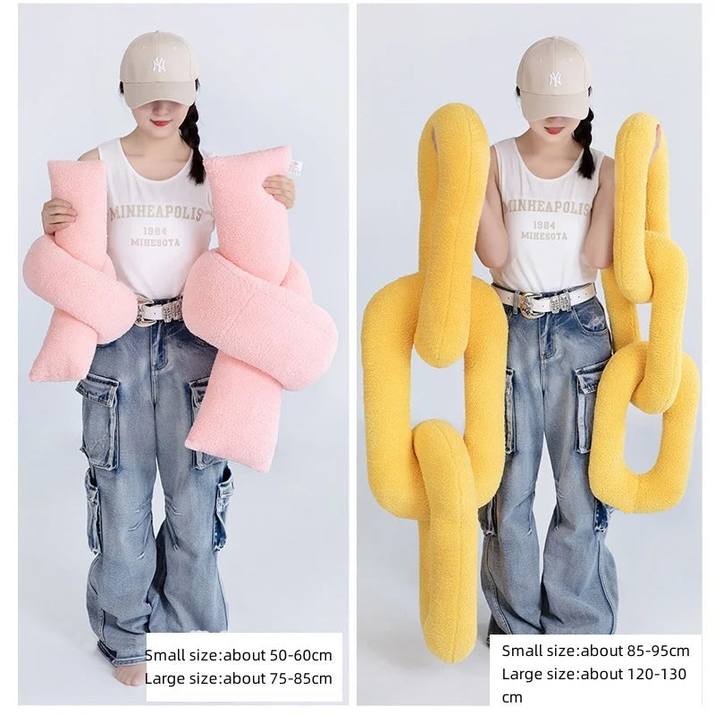 Chain Knot Cushion