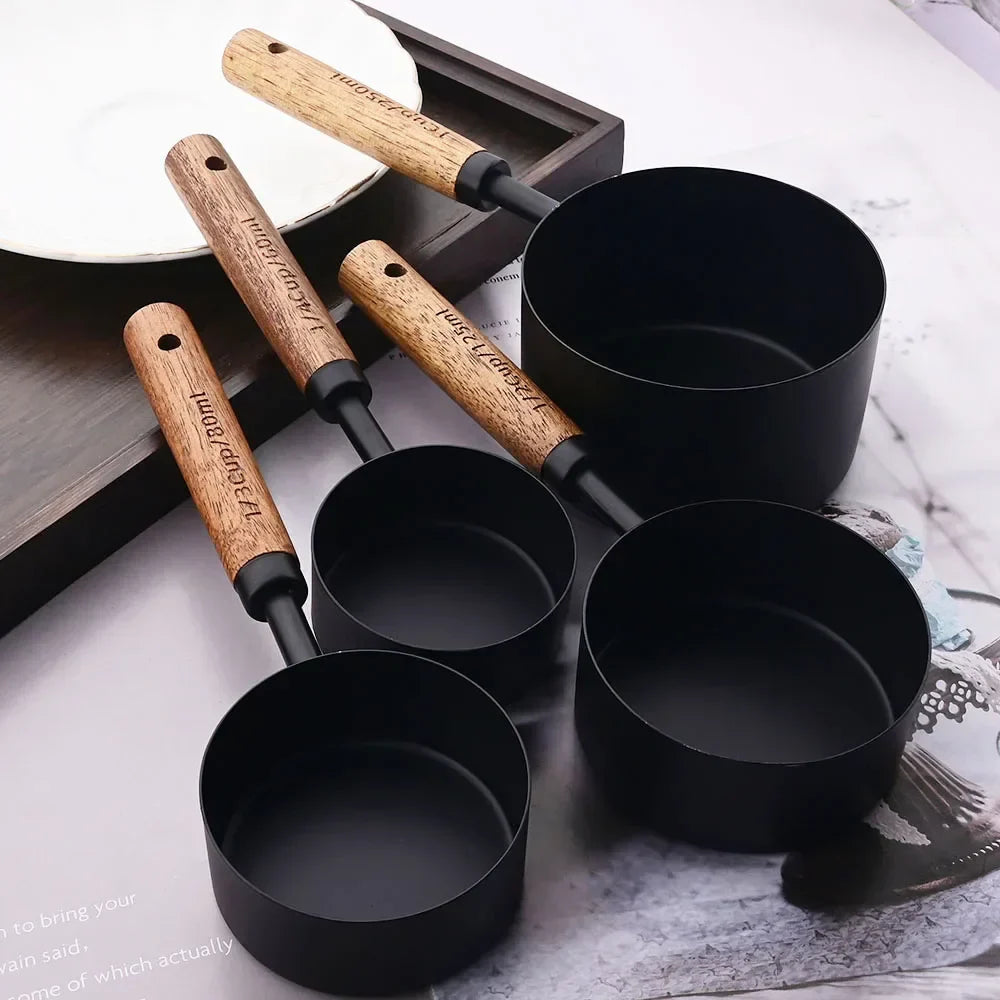 Lyra Measuring Cups & Spoon Set
