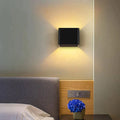 The luxurious and wireless wall lamp!