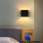 The luxurious and wireless wall lamp!