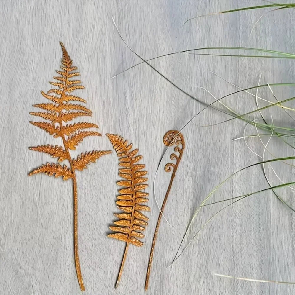 FERROBLATT Rust decoration leaf sculpture | Metal garden stake for outdoors & indoors | Weatherproof & stylish | Autumn decoration for garden & home