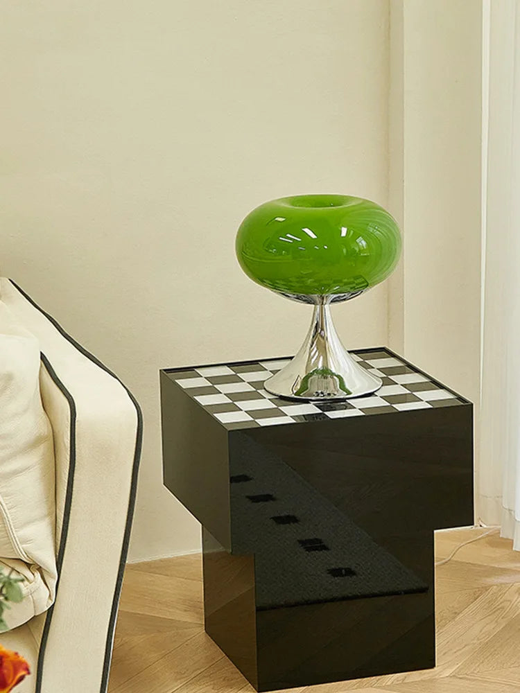 LuxeVictor – Elegant Desk Lamp with Warm Light