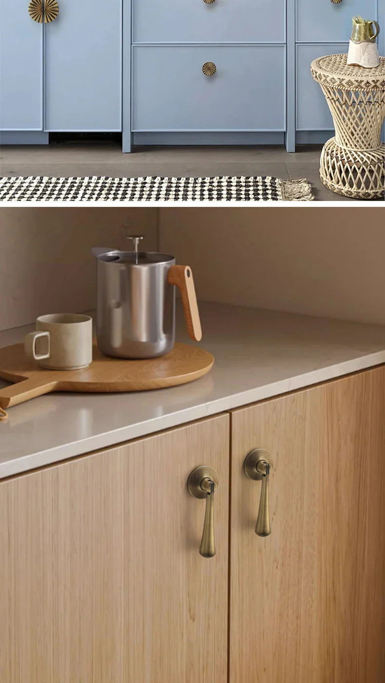 Bronvella ArcRetro Furniture Handle in Antique Copper