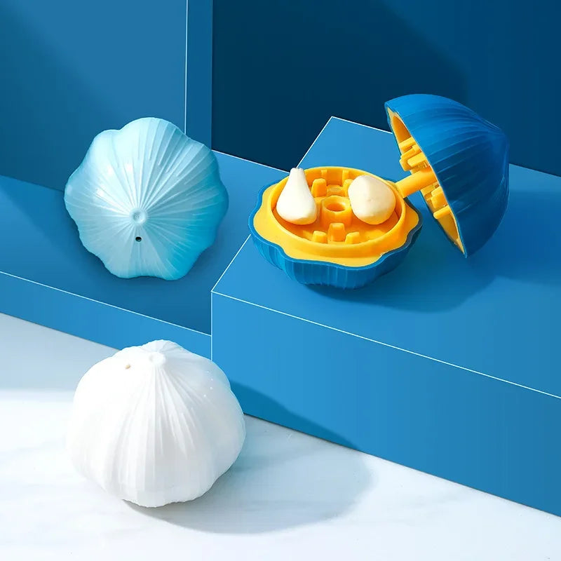 Garlic Shape Rotating Vegetable Grinder