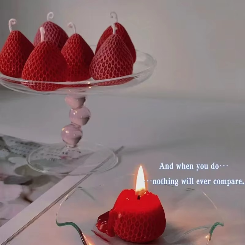 Charming Strawberry Soy Wax Scented Candles - Aromatherapy & Decorative
