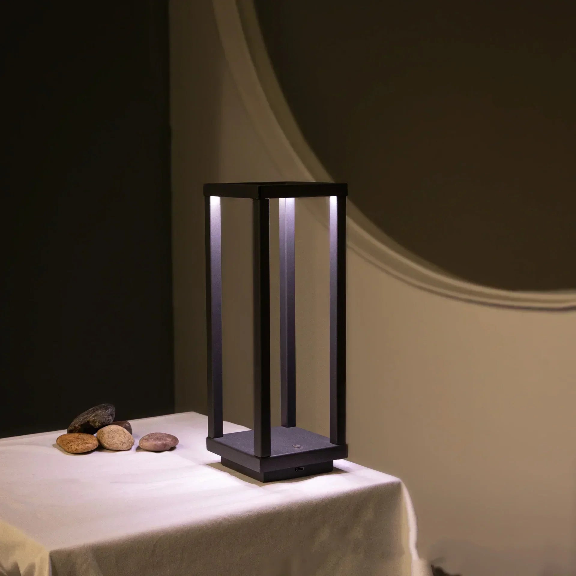 Modern wireless table lamp with class