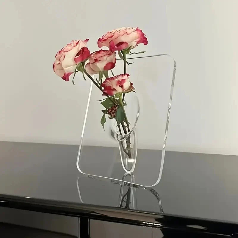 Crystal Flow Built-In Tube Vase