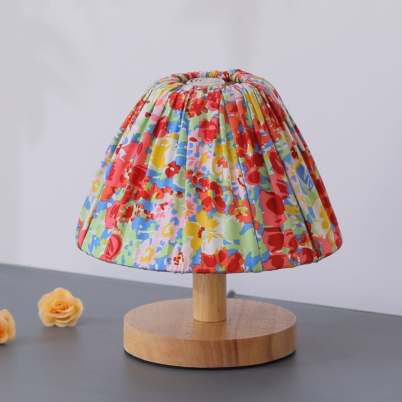 Modern Minimalist Creative Iron Flower Shape 1-Lamp Table Lamp