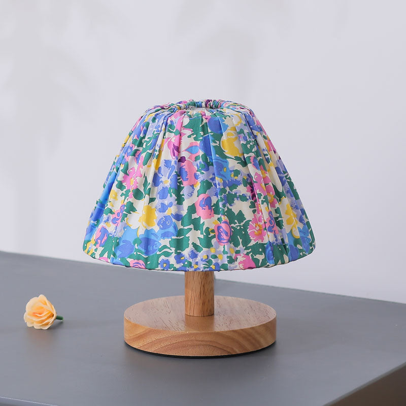 Modern Minimalist Creative Iron Flower Shape 1-Lamp Table Lamp