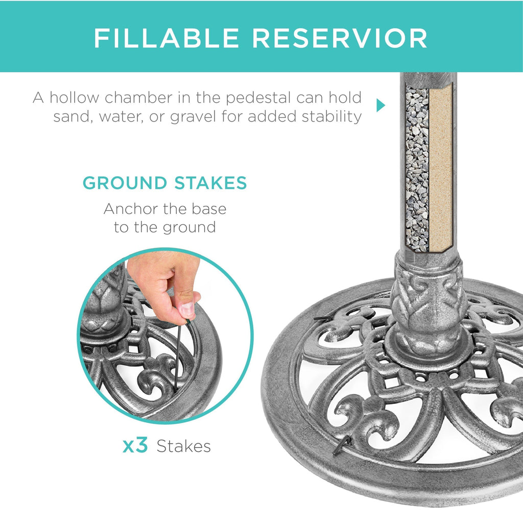 Birdbath for the garden with Fleur-de-Lis decoration