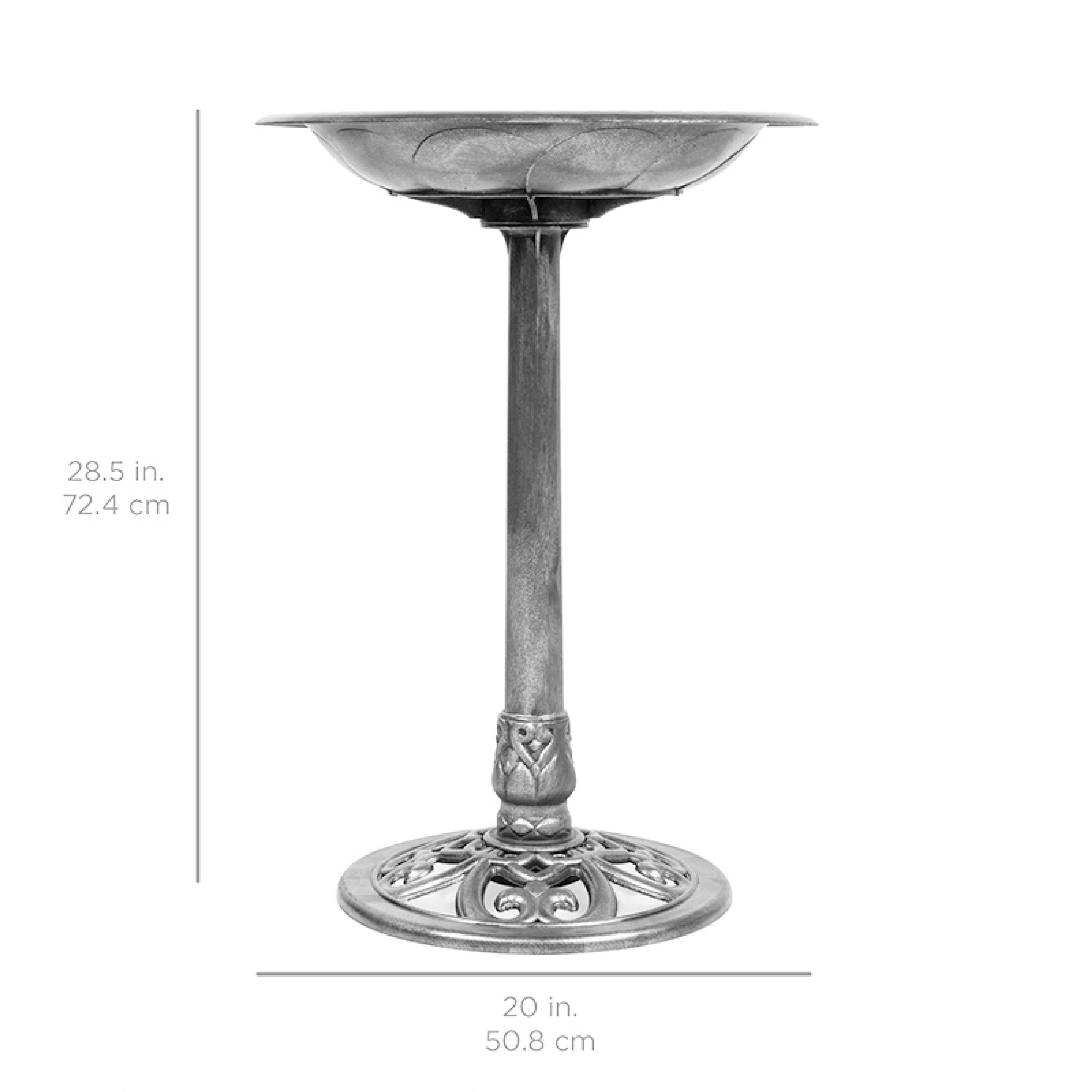 Birdbath for the garden with Fleur-de-Lis decoration