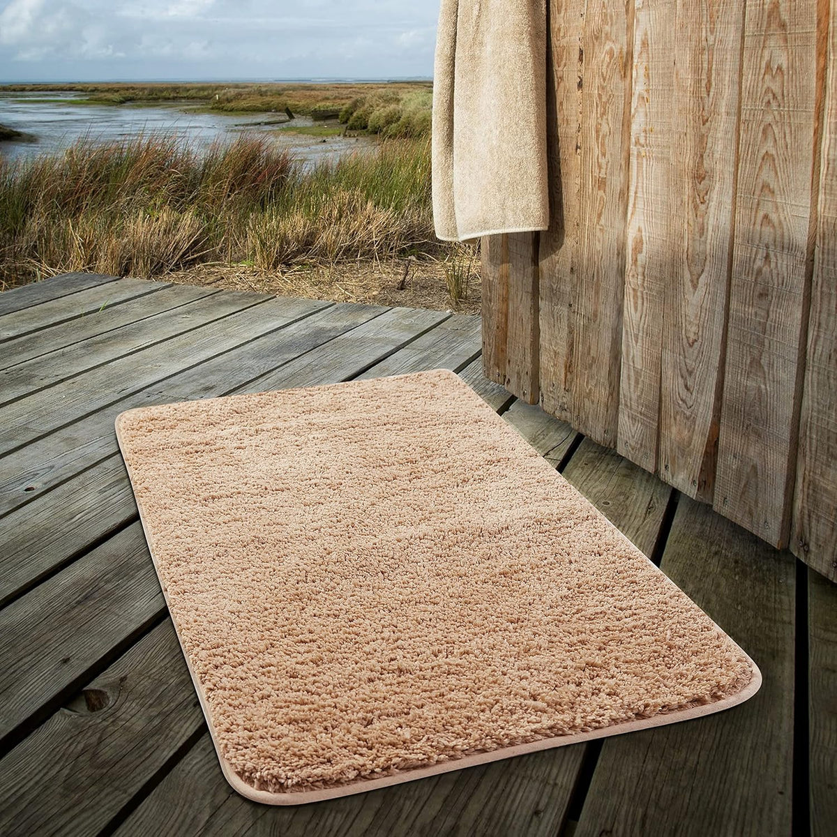 PlushHaven Bath Mat – Ultra Soft Microfiber Non-Slip Mat with Quick Water Absorption