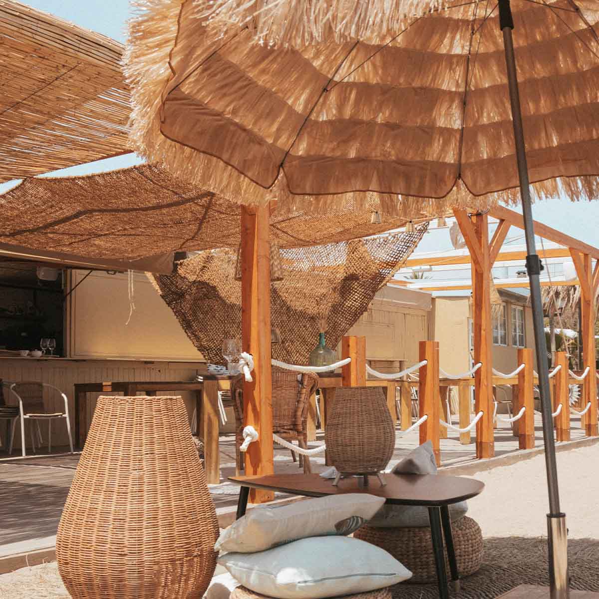 Stylish sun protection for the terrace and garden