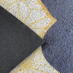 Non-slip solid carpet with gingerbread motifs