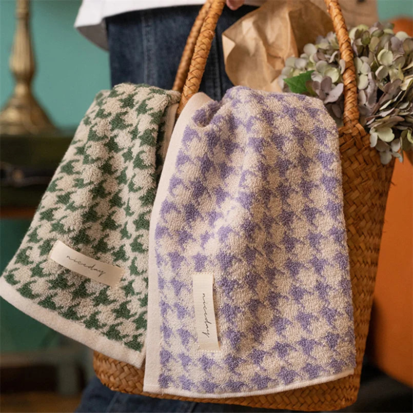 HoundLuxe Vintage Houndstooth Cotton Face Cloth