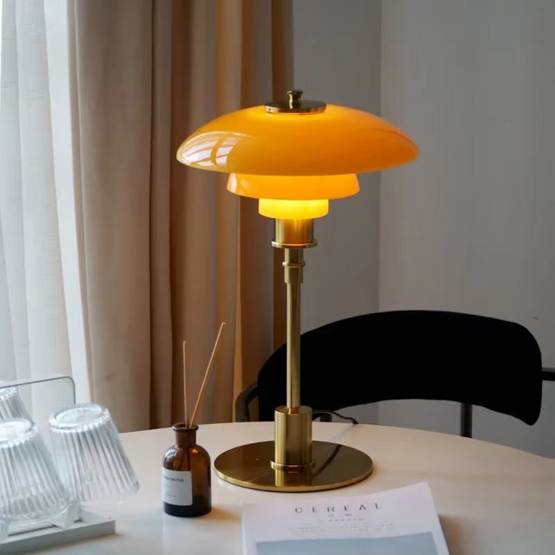 Danish designer lamp - Dimmable table lamp