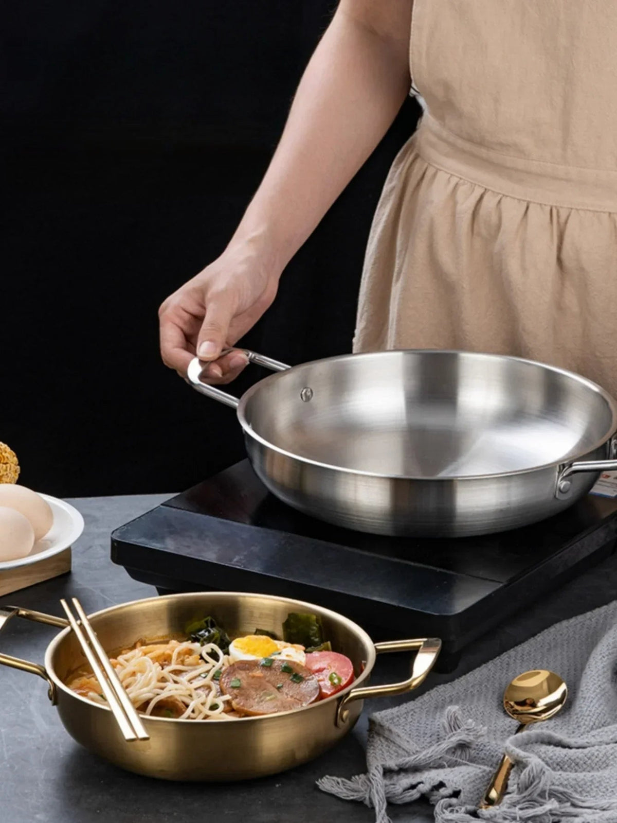 GastroPan – Stainless Steel Sauce & Paella Pan with Handle