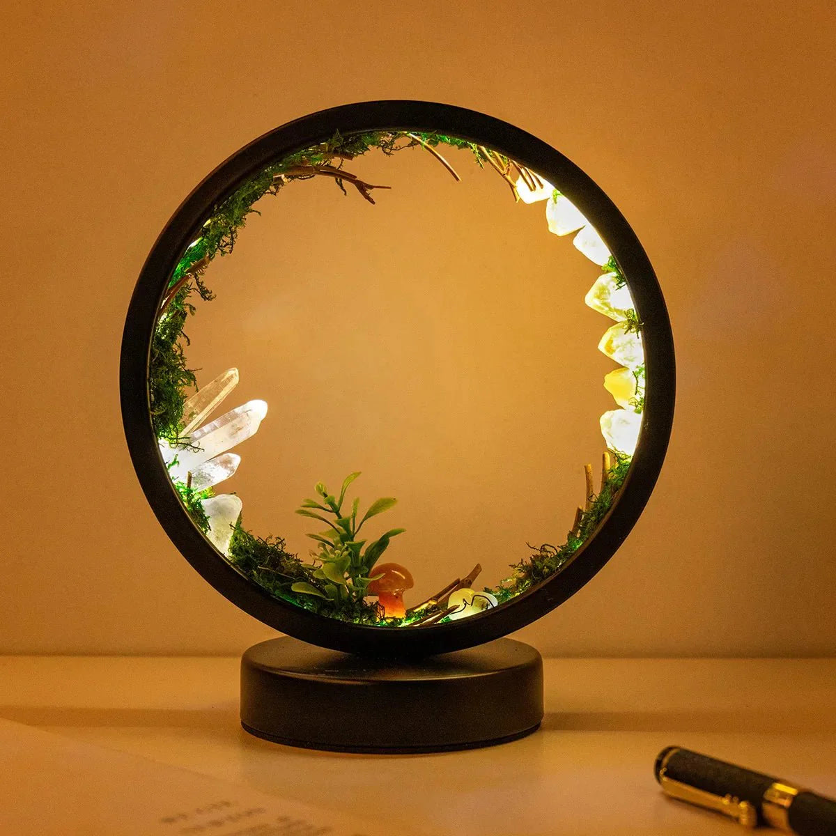 Elegant night light - Round frame - Green crystals - Chic decoration