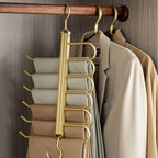 Space-saving trouser hangers from Gardudu made of aluminum