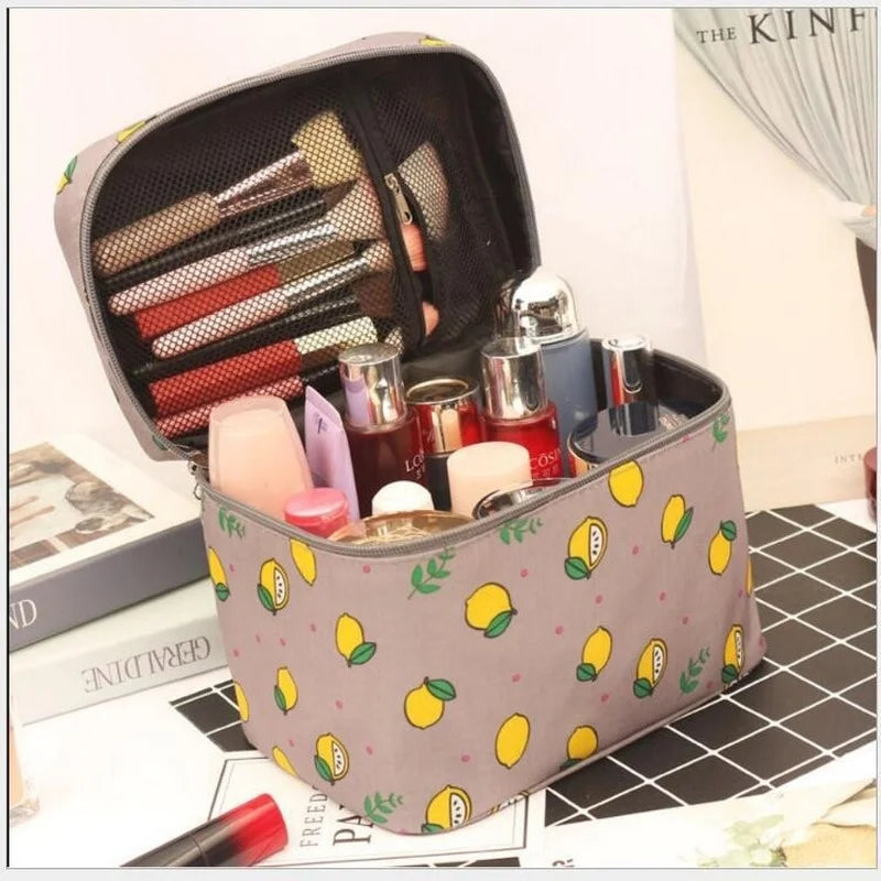 Cosmetic bag WildAura | Large capacity | Waterproof & Stylish | Animal print