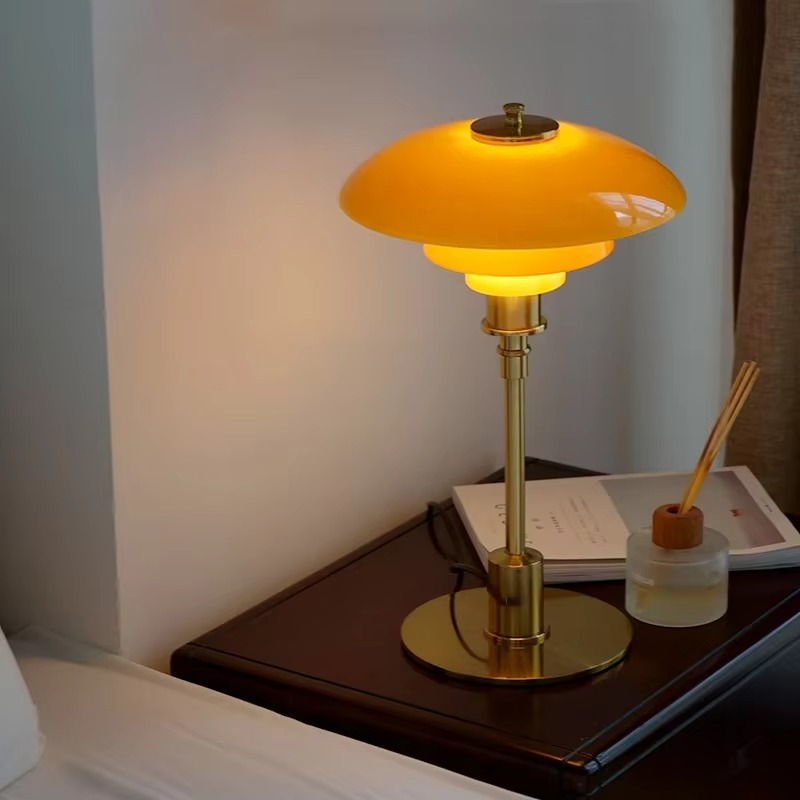 Danish designer lamp - Dimmable table lamp