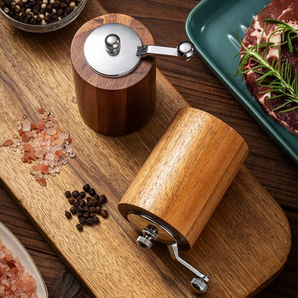 Luxury set of manual salt and pepper mills made of wood