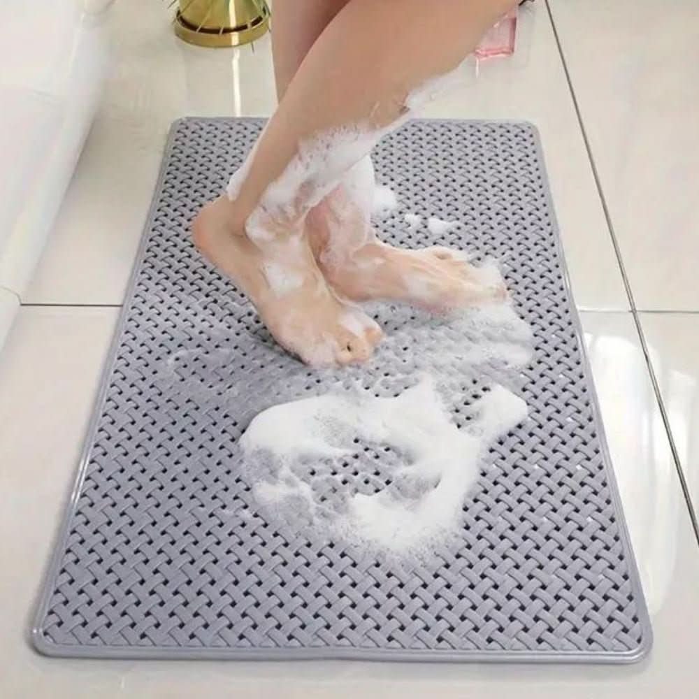 Non-slip shower mat with suction cups