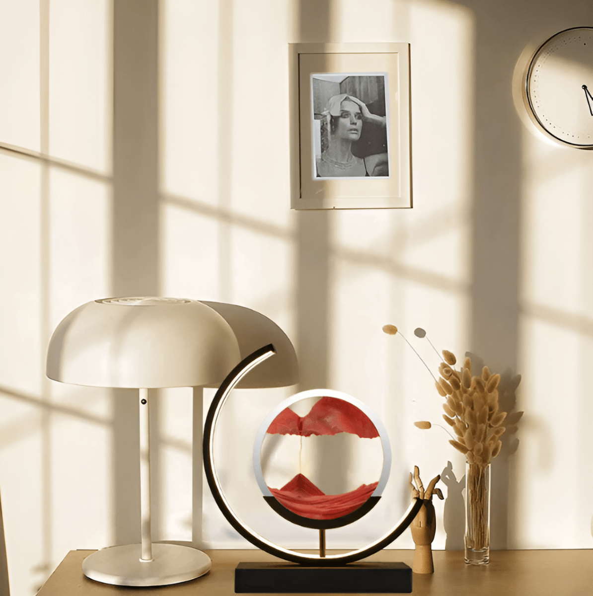 Sand lamp with calming movement & light mood