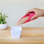 Plastic Plant Spade – Practical Tool for Transplanting and Fertilizing Plants