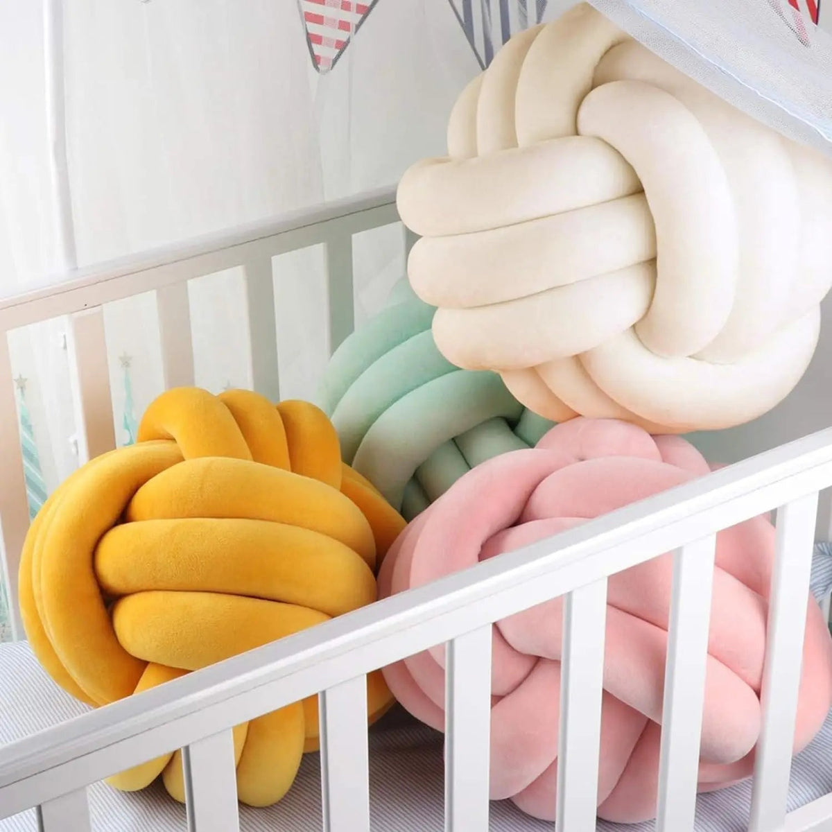 Plush Knot Cushion (Velvet)