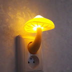 LED Night Light Lumipilz | With Twilight Sensor | Warm Yellow & Energy Saving | 8×10 cm