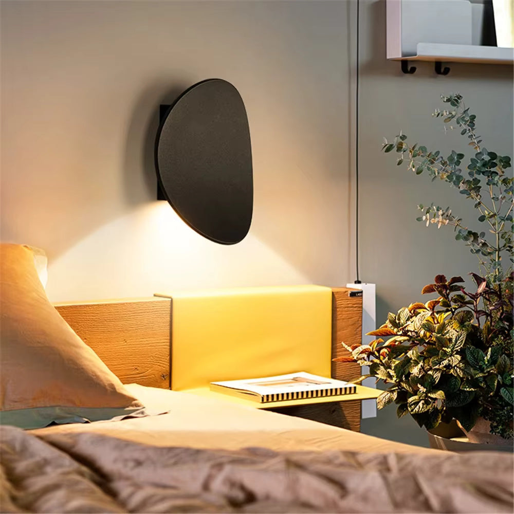 BrioWall – Curved Design Wall Lamp