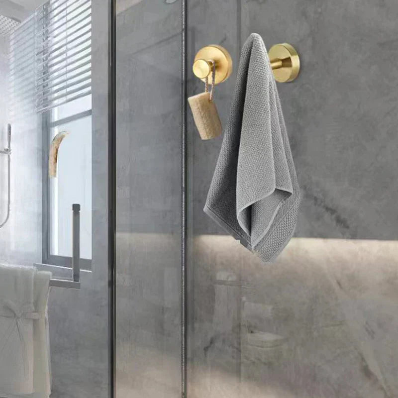 Saughaken – Secure and versatile: Strong metal hook for any surface