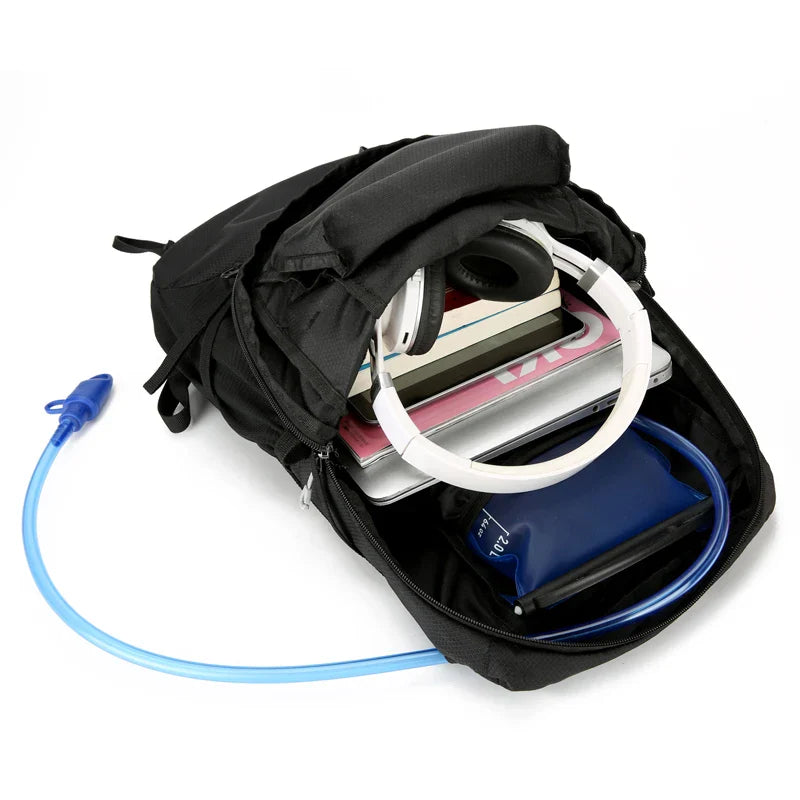 Folding Backpack "Alpivio" | Ultralight & Compact | 18L Volume | 42x28x15 cm