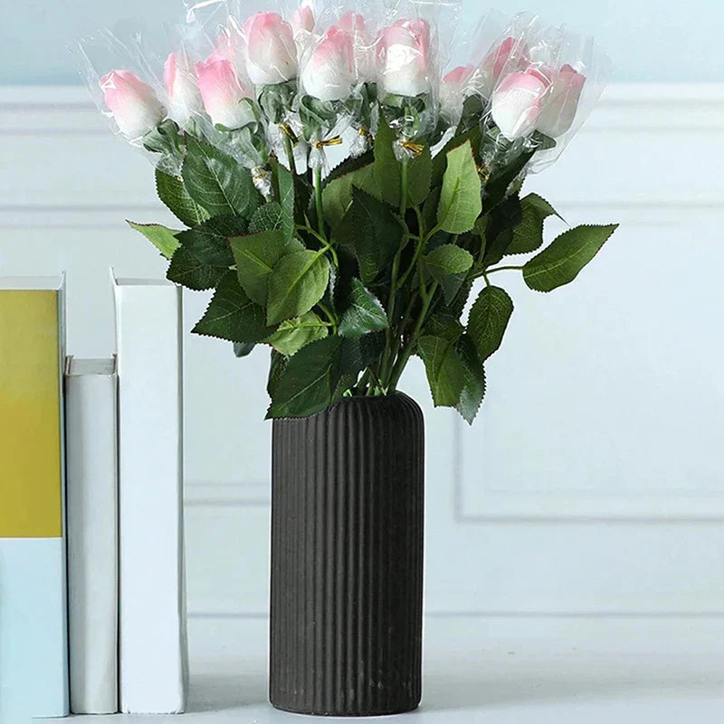 LineaForm Modern Ceramic Vase – Artistic Stripes Decoration